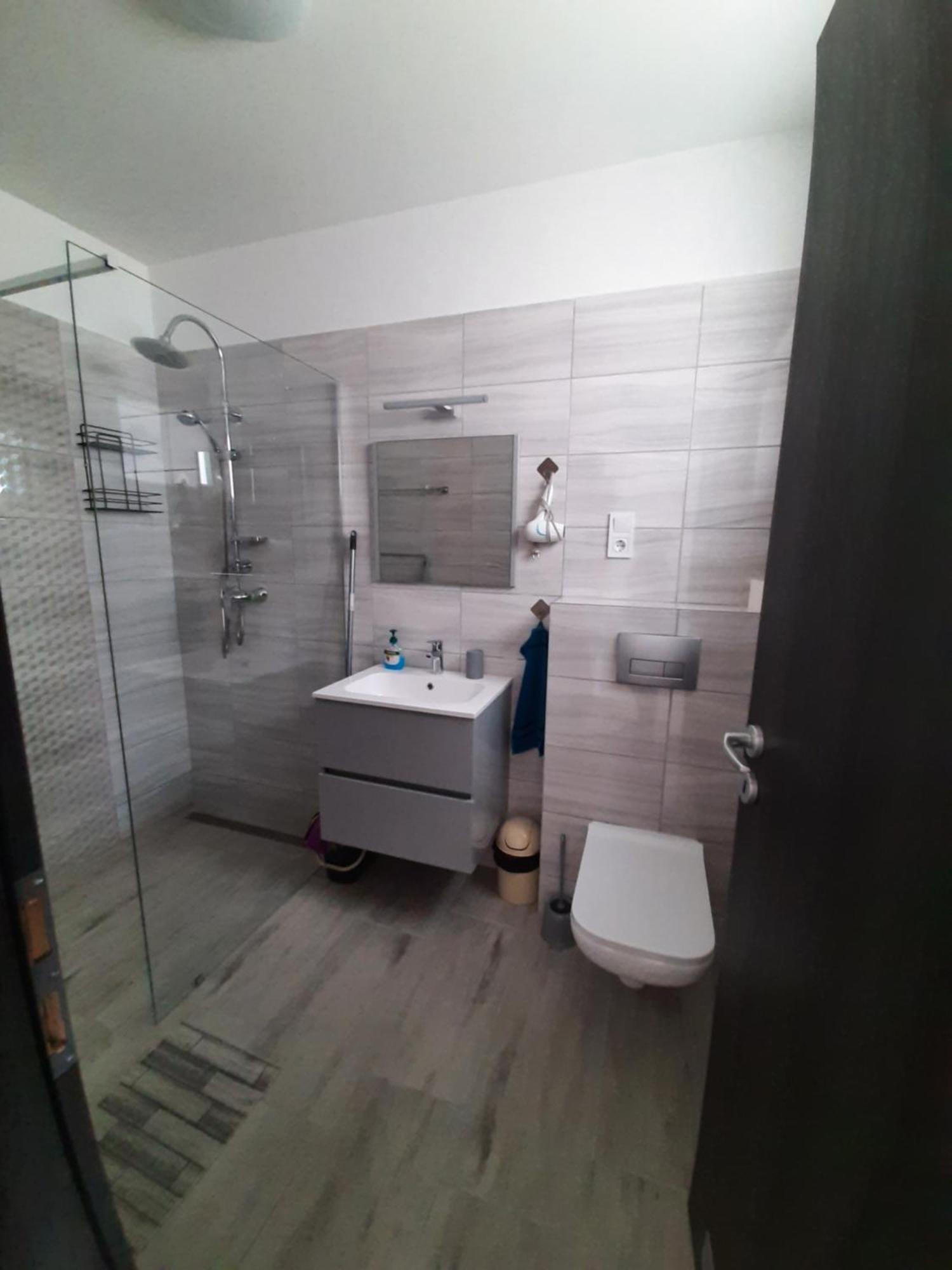 Ancsi Apartmanhaz Balatonlelle Exterior foto