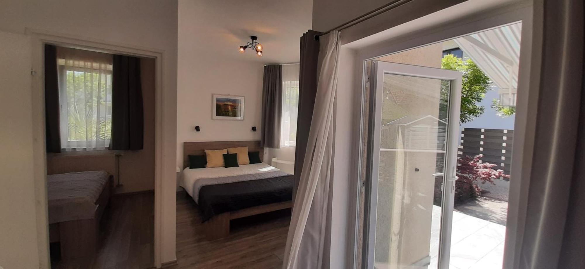 Ancsi Apartmanhaz Balatonlelle Exterior foto