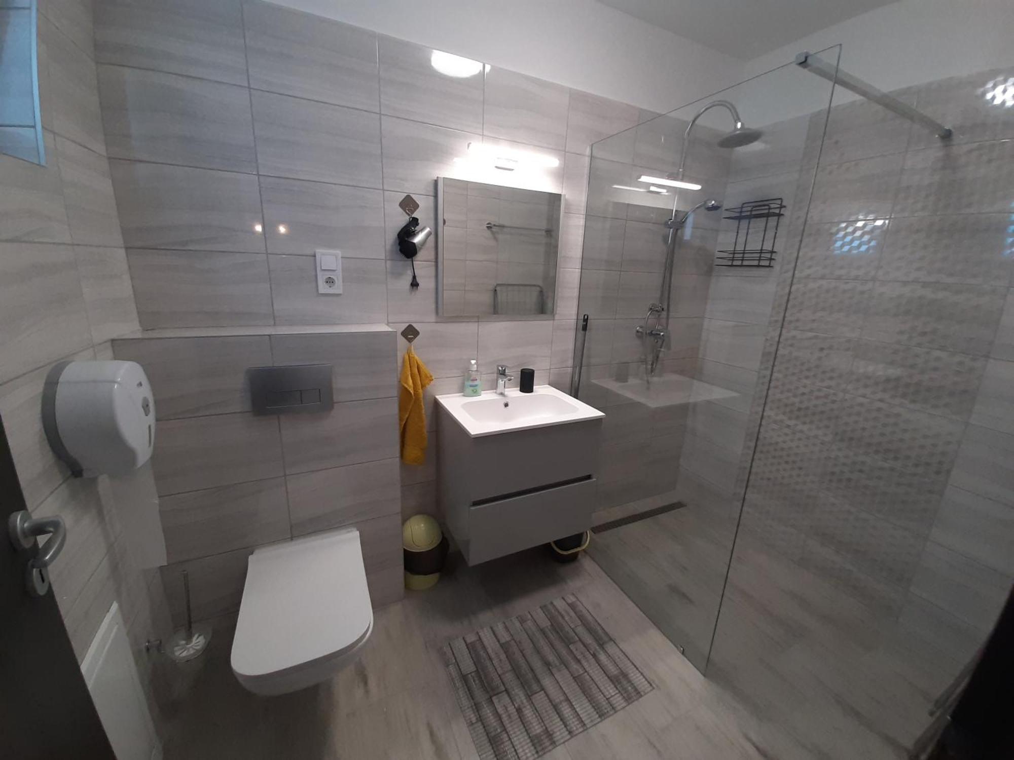 Ancsi Apartmanhaz Balatonlelle Exterior foto